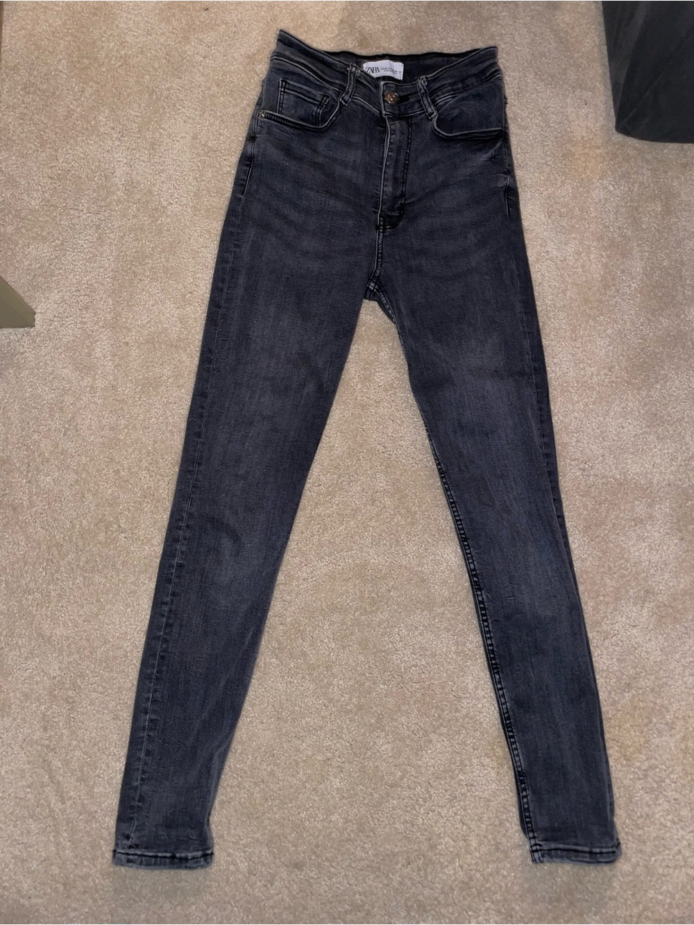 Zara Women’s Skinny Jeans - Washed Black